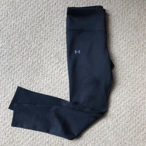 NWT Women’s Under Armour Compression Leggings- M